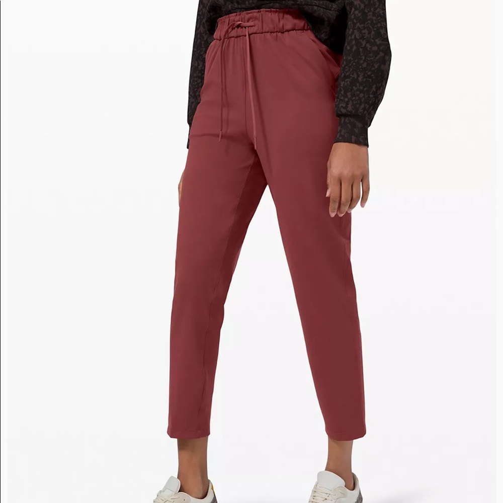 Lululemon Keep Movin’ Pant 7/8 High Rise size 8